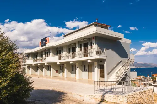 Elixia Hotels in Tolo