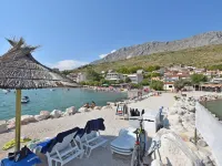 Apartments Villa Aquamarine Hotels in Duce
