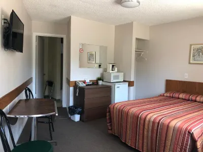 Yellow Quill Motel Hotel di 