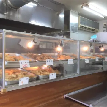 Condominium Golf Golf Tsuboya Отели рядом с достопримечательностью «Замок Сури»