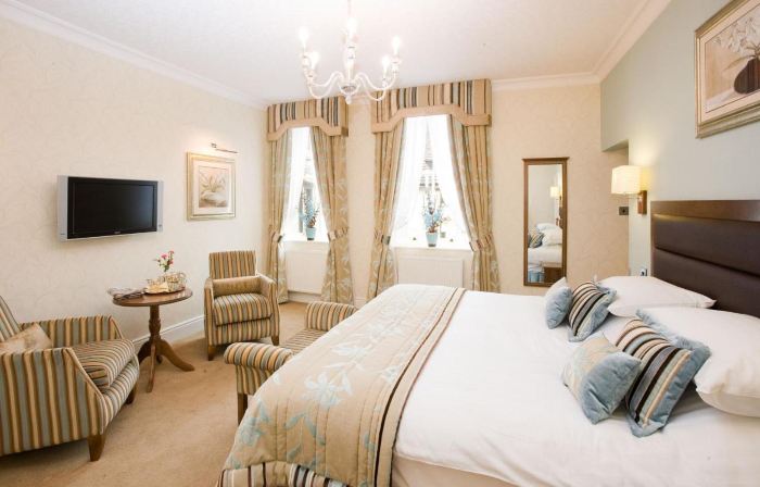 The George Hotel