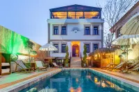 Parna Hotel - piscine