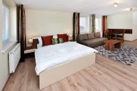 Aplend Vila Júlia Hotels in Tatranská Lomnica
