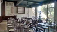 Hotel Sri Sri Executive Kolhapur Near Mahalaxmi Temple - sarapan