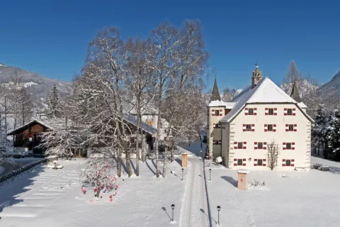 Schloss Prielau Hotel & Restaurants