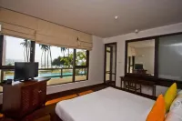 Grand Beach Hotels in Wadduwa