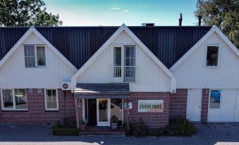 Hotel Zuideinde - Housity