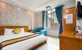 Janus Hotel 168