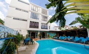 Bed Station Hostel & Pool Bar Hoi An " Former Sunflower"
