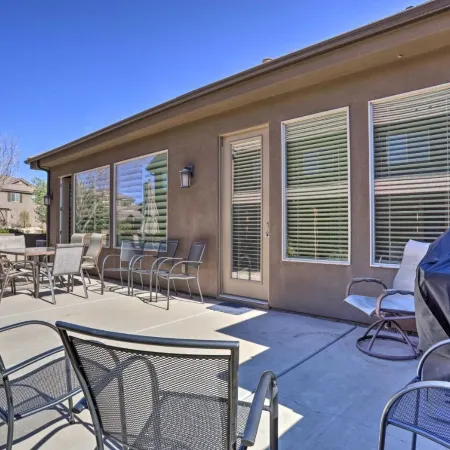 Sleek Home Patio, Gas Grill and Access to Pool