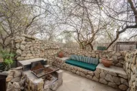 Foxy Crocodile Bush Lodge & Kruger Safari's - No Loadshedding
