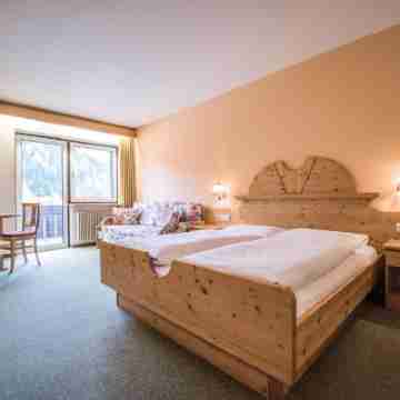 Hotel Edelweiss Rooms