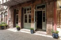 Issa Lesvos