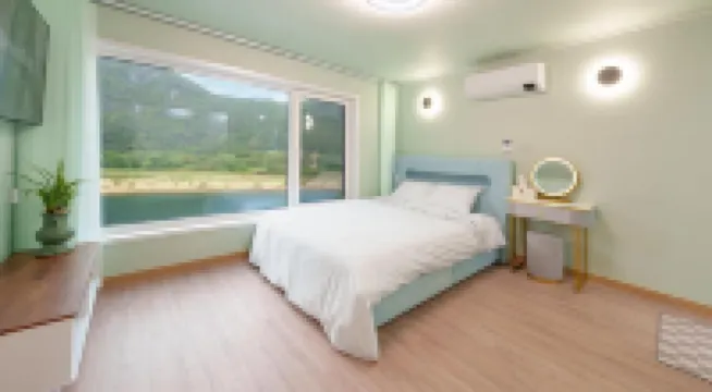 Danyang Greennarae Dokche Poolvilla Pens