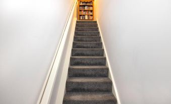 Joivy Modern Flat with Free Parking