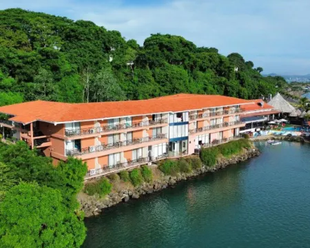 The Beach House Hotels in Ancon