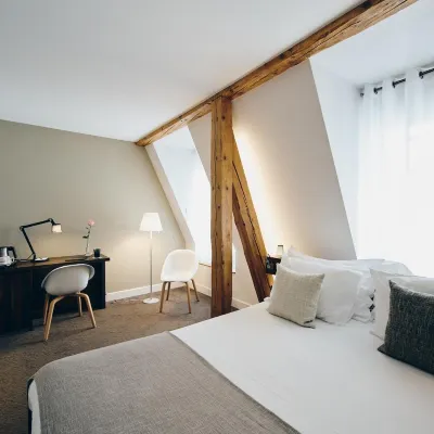 Hôtel des Voyageurs Boutique Отели рядом с достопримечательностью «Пляж Види»