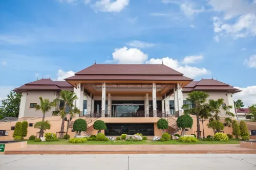 Royal Nakhara Hotel and Convention Centre