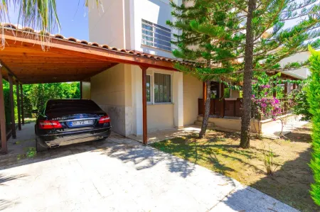 Paradise Town Villa Royal