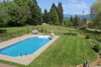 Northside School Bed & Breakfast Hotels in Bonners Ferry