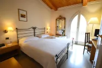 Palazzo Sottile Meninni - Classic Rooms Experience Hôtels à : Gravina in Puglia