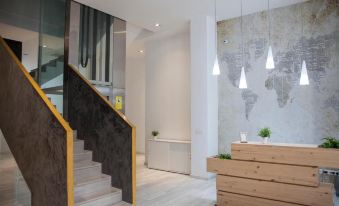 Flats Friends Soho Suites