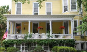 Forsyth Park Inn