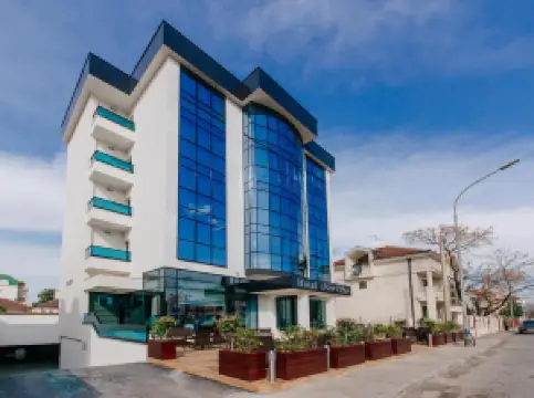 โฮเทล นิว สตาร์