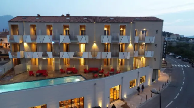 Hôtel Méditerranée โรงแรมใน