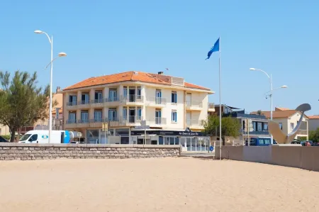 Hôtel de la Mer Отели в г. Вандр