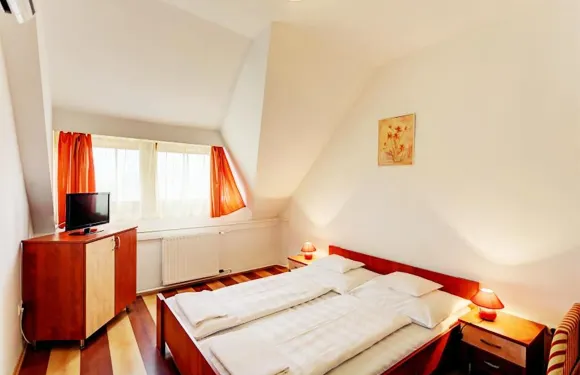 凱奇凱梅特檜柏公園酒店