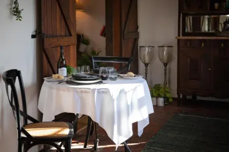 The Table Guest House Отели в г. Лочайнвар