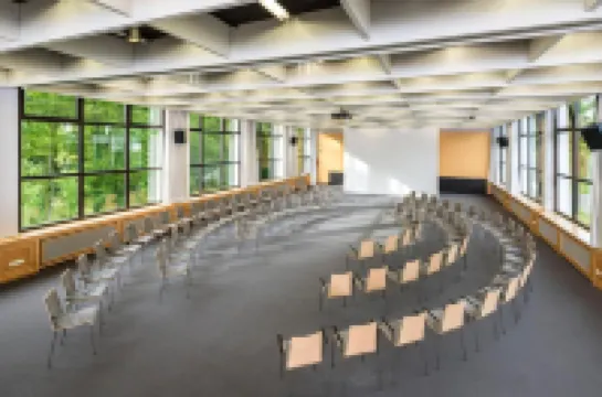 Bildungs- Und Tagungshaus Haus Neuland