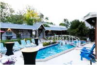 Spring Hotel Bequia - Pools