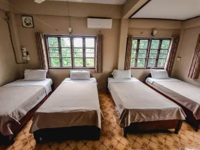 Sabaydee Guesthouse Hotels near Wat Chomkao Manilat