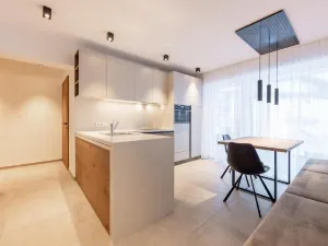 Max Mountain Apartments