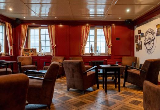 가스트호프 줌 헤히트