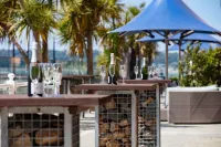 Radisson Blu Waterfront Hotel, Jersey - ที่มีบาร์