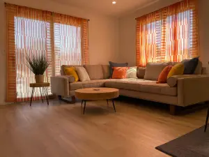 2nd Floor, 2 Bedroom Condo, Sleeps 6