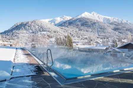 Alpin Resort Sacher Отели в г. Гемайнде Зеефельд