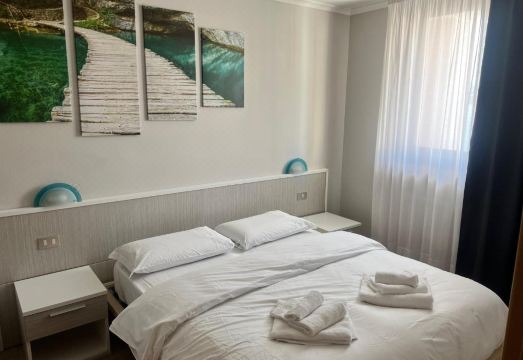 Hotel Lydia - Housity