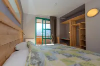 Ternélia - Chadenas avec Spa - Homestays