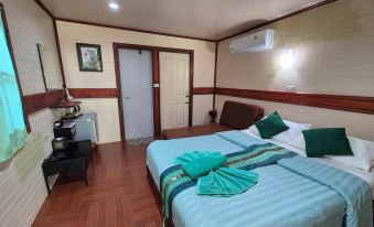 The Royal Bamboo Lodges