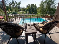 The Lodge at Riverside - Pools
