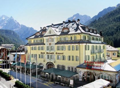 Hotel Dolomiti Schloss