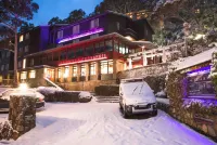Bernti's Mountain Inn Hotels in Thredbo
