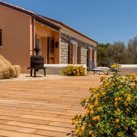 Tenuta Petra Bianca