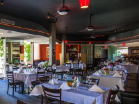 เลมอนทรี อินน์ โรงแรมในซานตาบาร์บารา