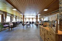 Hotel les Mélèzes Hotels in Evolene