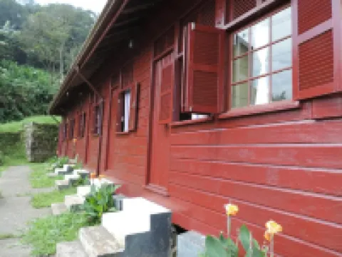 포우사다 아발론 파라나피아카바